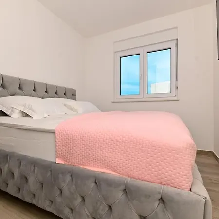 Bonaca Apartment