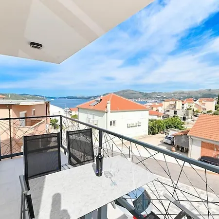Apartment Bonaca